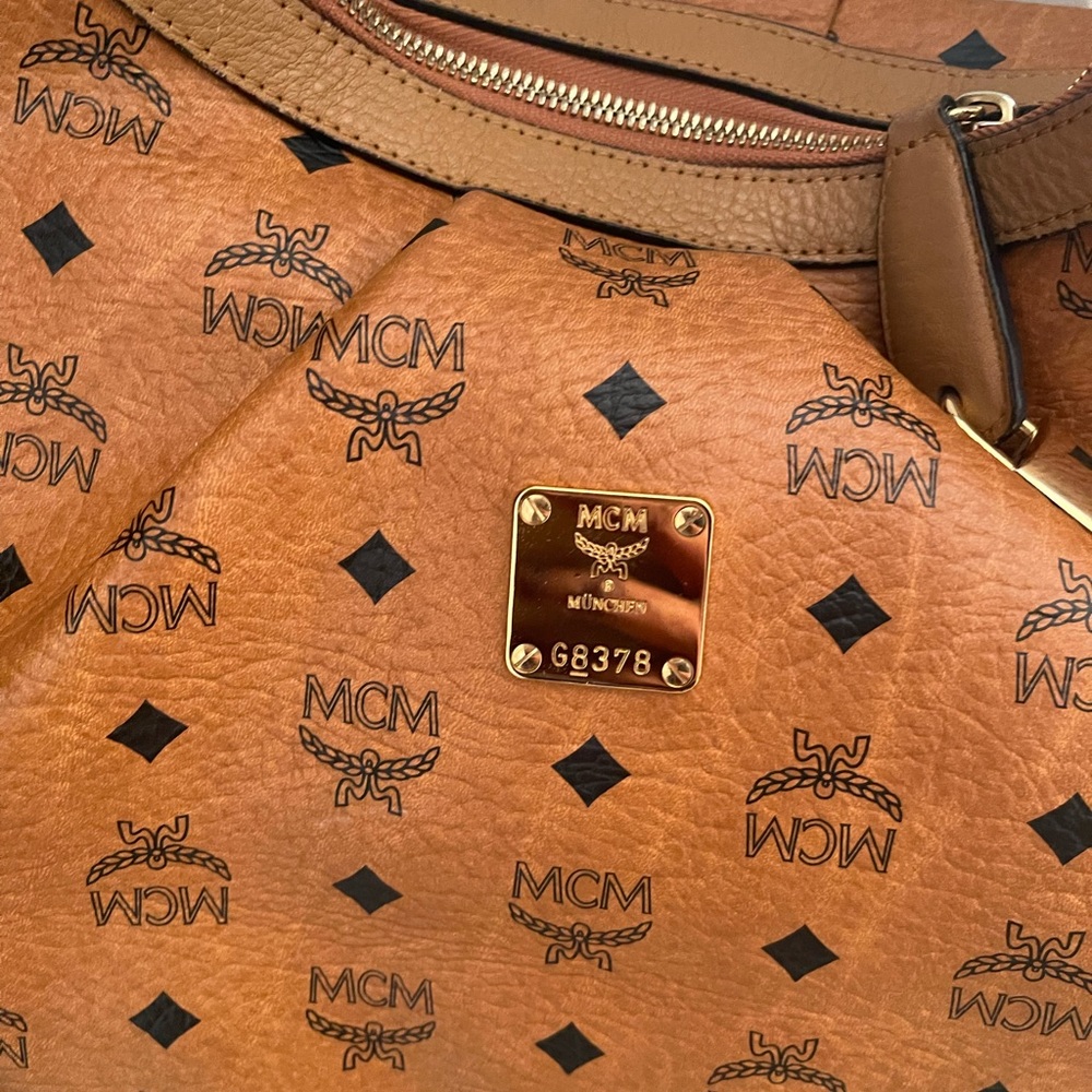 Authentic MCM bag - Picture 9 of 9